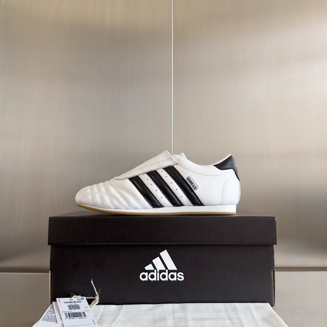 Adidas Female Sneakers Black M-s