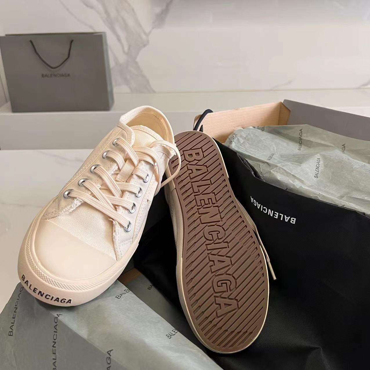 Balenciaga Basic Shoes L