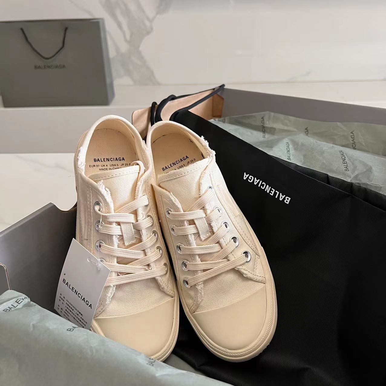 Balenciaga Basic Shoes L