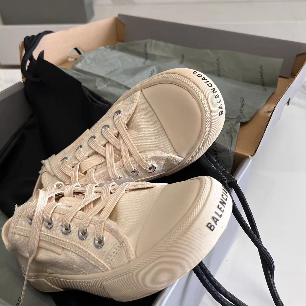 Balenciaga Basic Shoes L