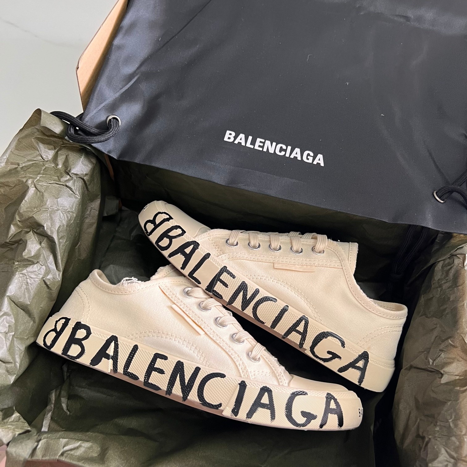 Balenciaga Basic Shoes L