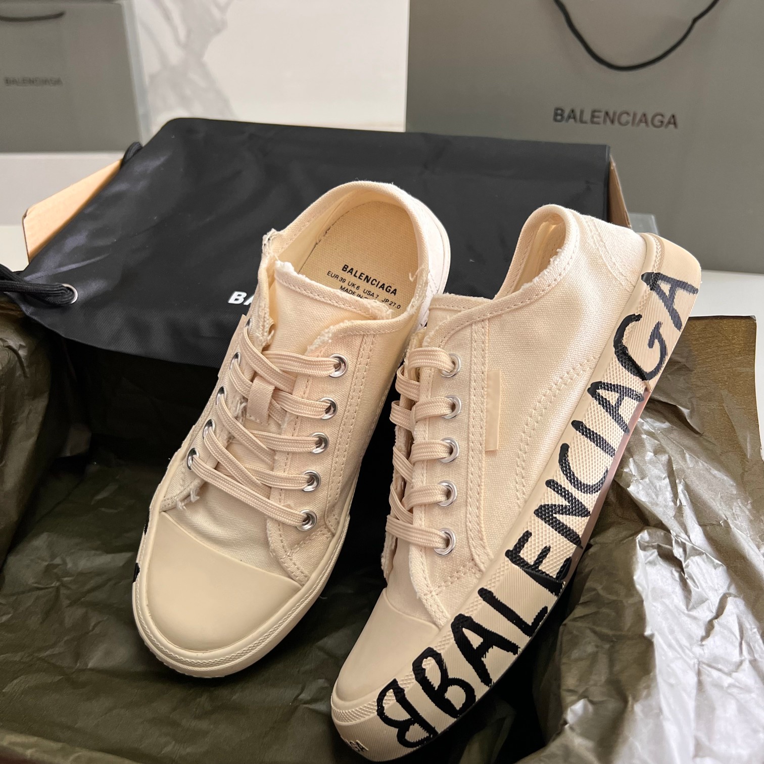 Balenciaga Basic Shoes L