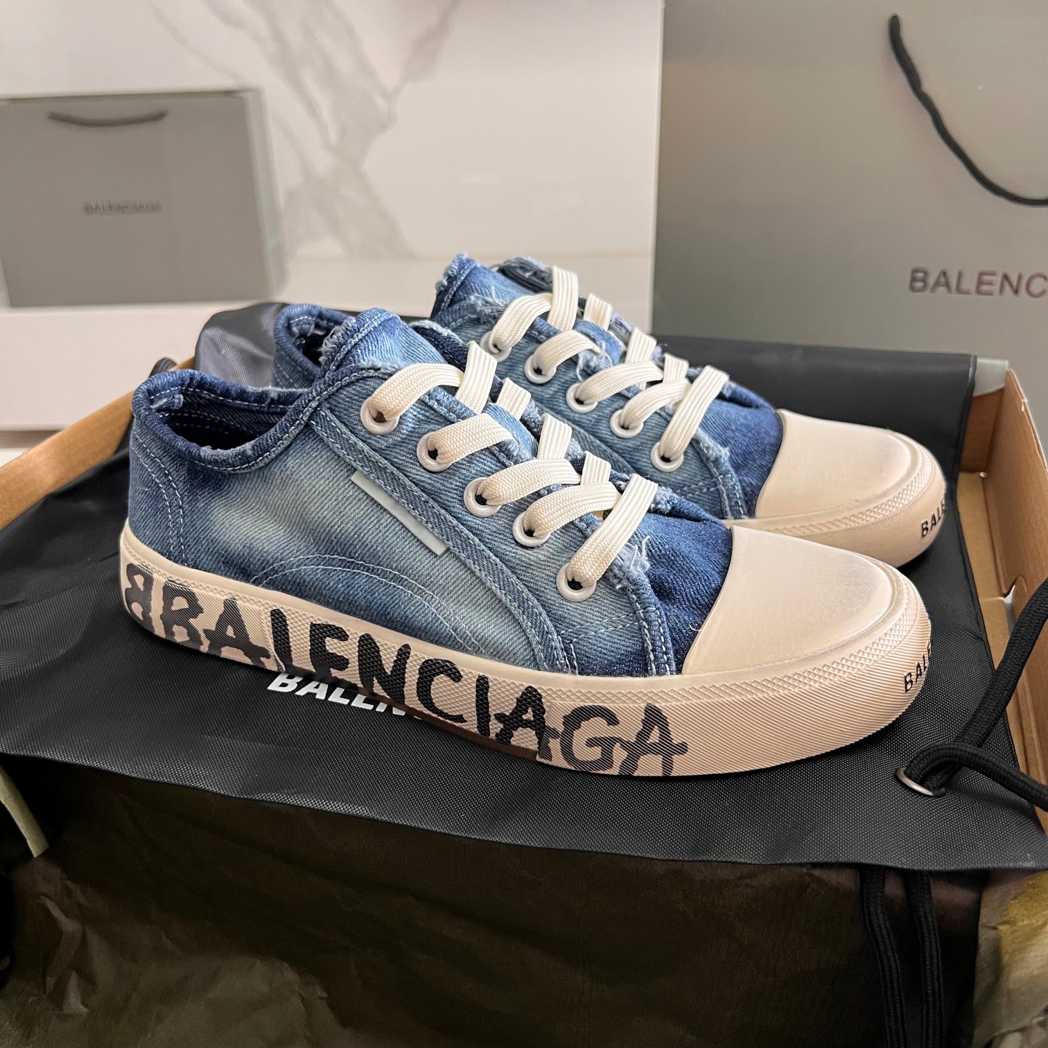 Balenciaga Basic Shoes L