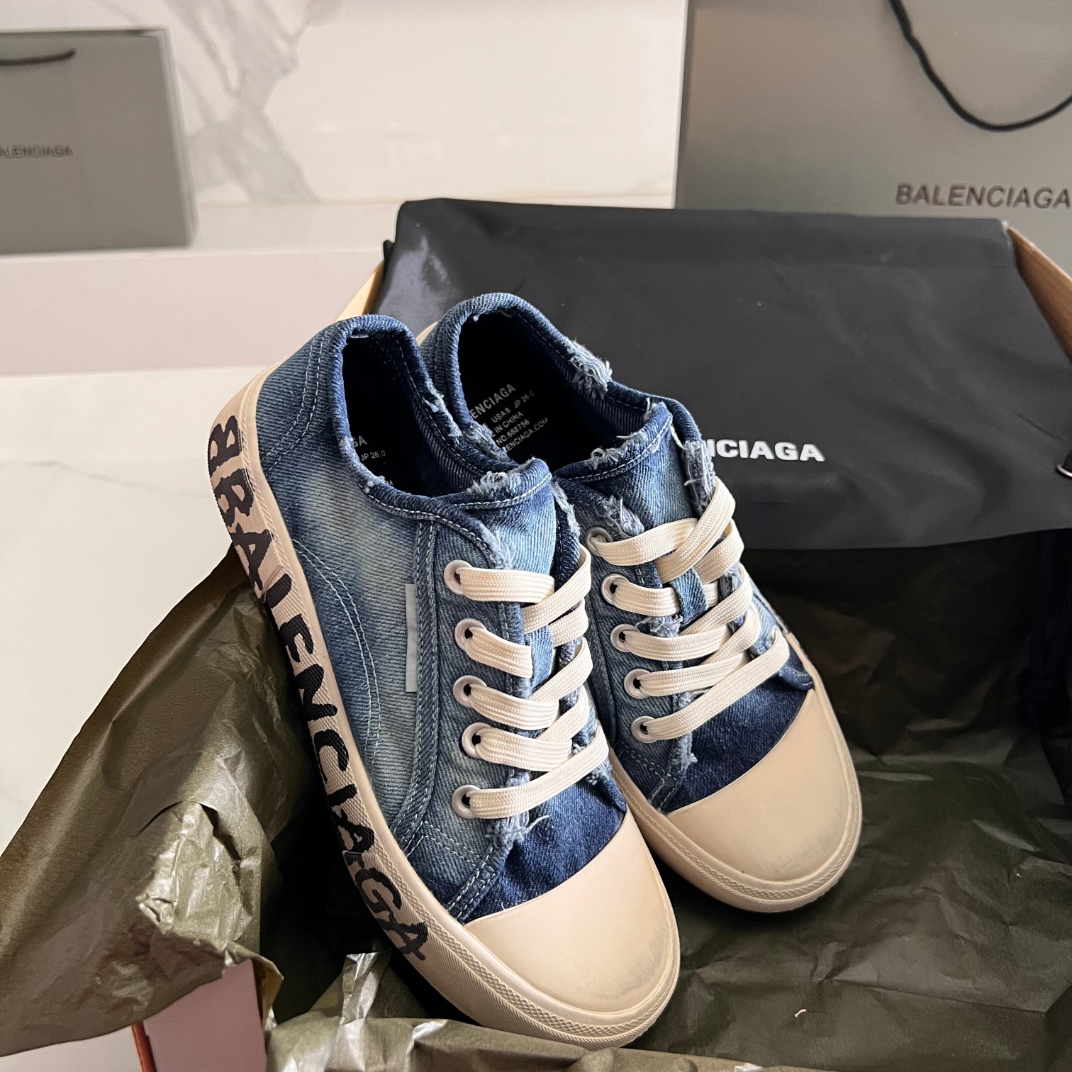 Balenciaga Basic Shoes L