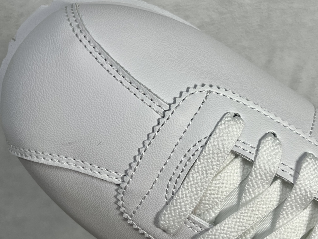 Basic Shoes M-s