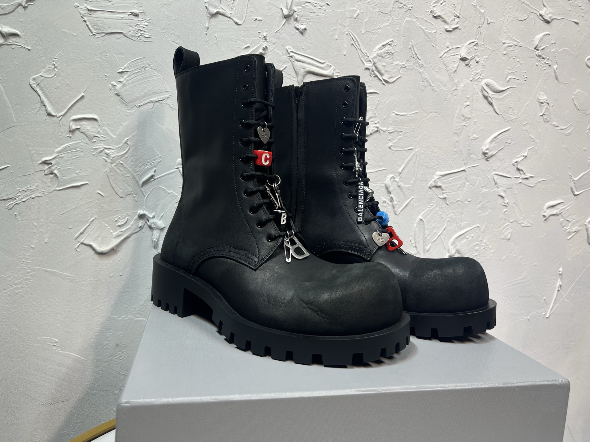 Balenciaga Male Boots Cow Leather Black M-l