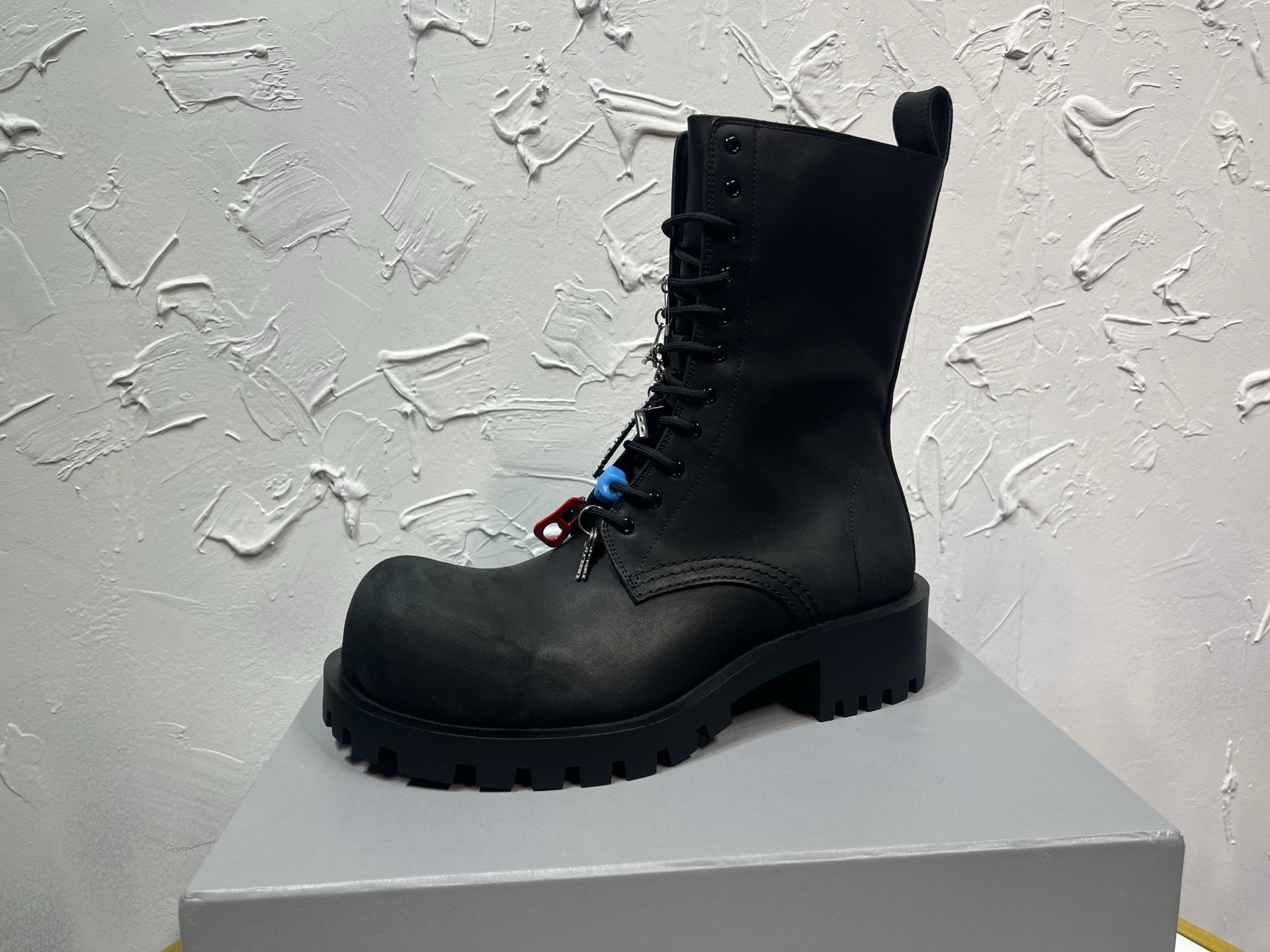 Balenciaga Male Boots Cow Leather Black M-l