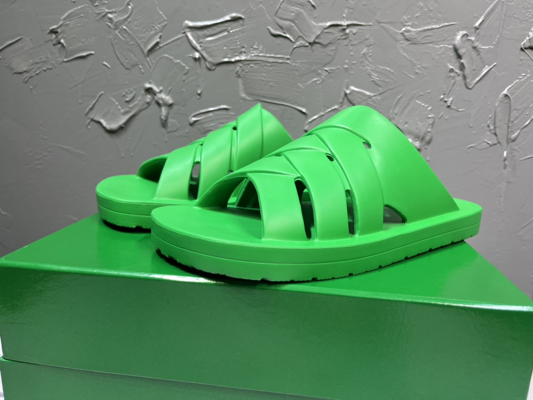 Bottega Veneta Male Basic Shoes L