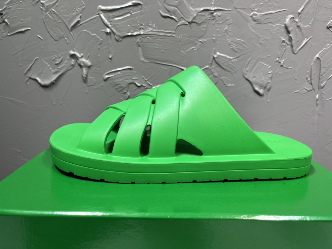 Bottega Veneta Male Basic Shoes L