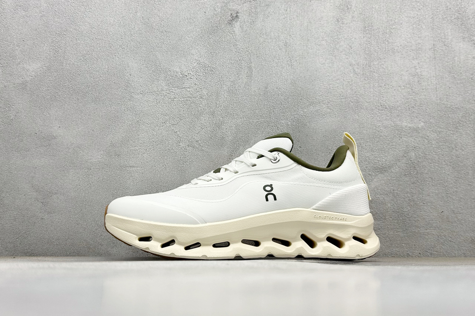 Loewe Sneakers L
