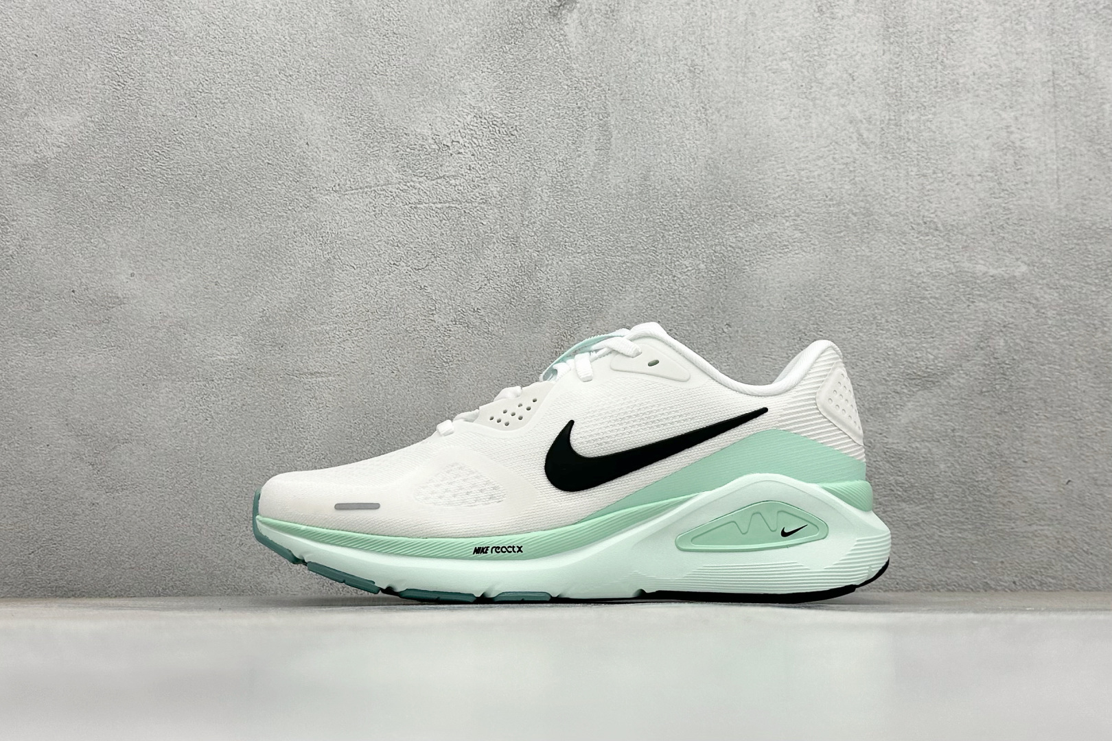 Nike Basic Shoes M-s