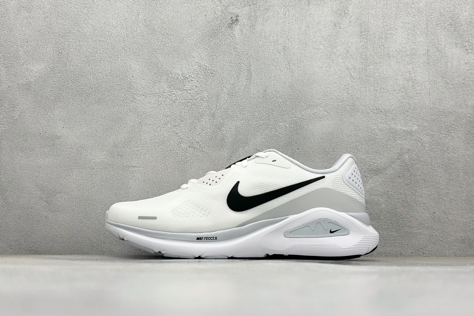 Nike Basic Shoes M-s