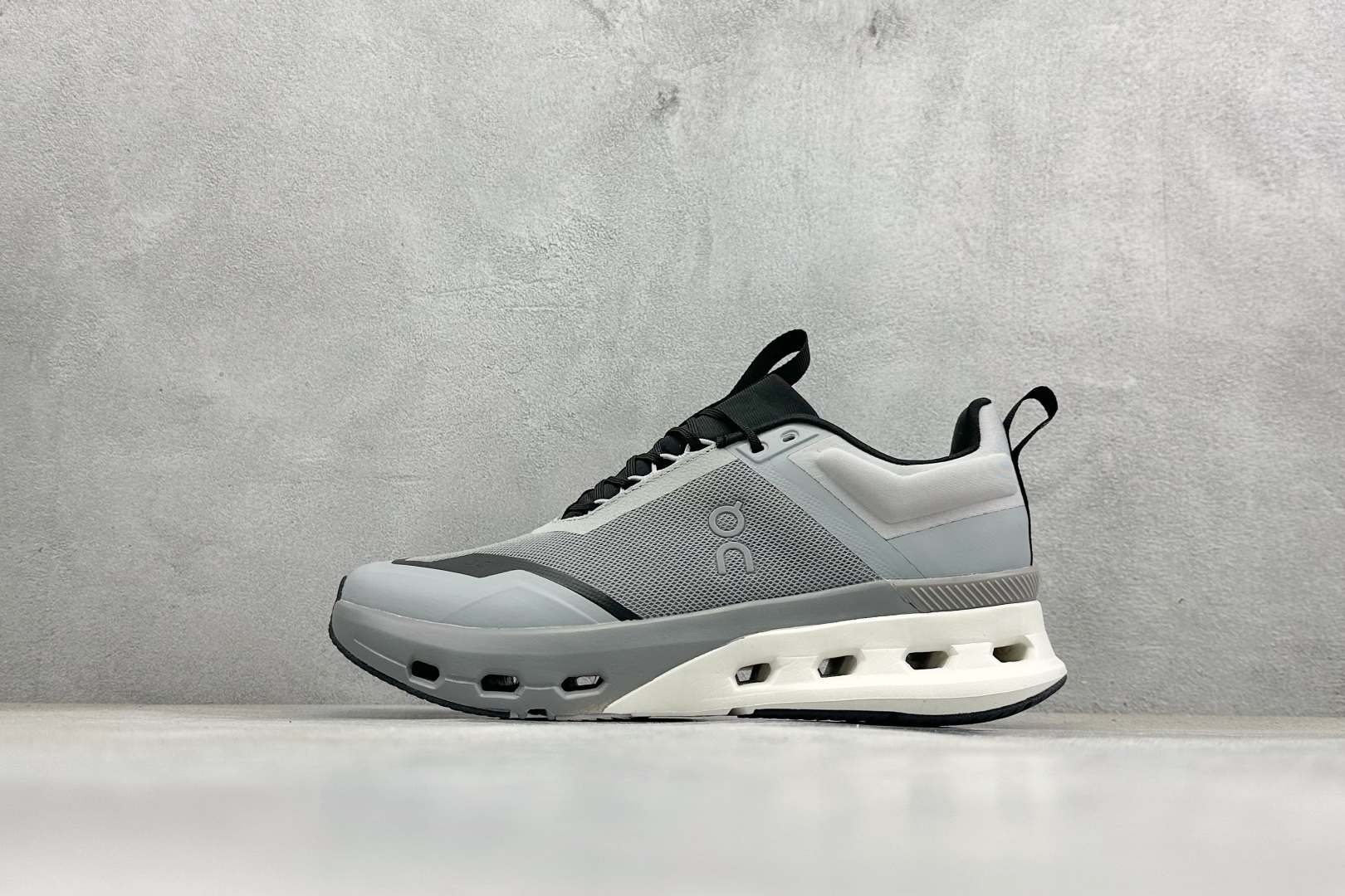 Basic Shoes L