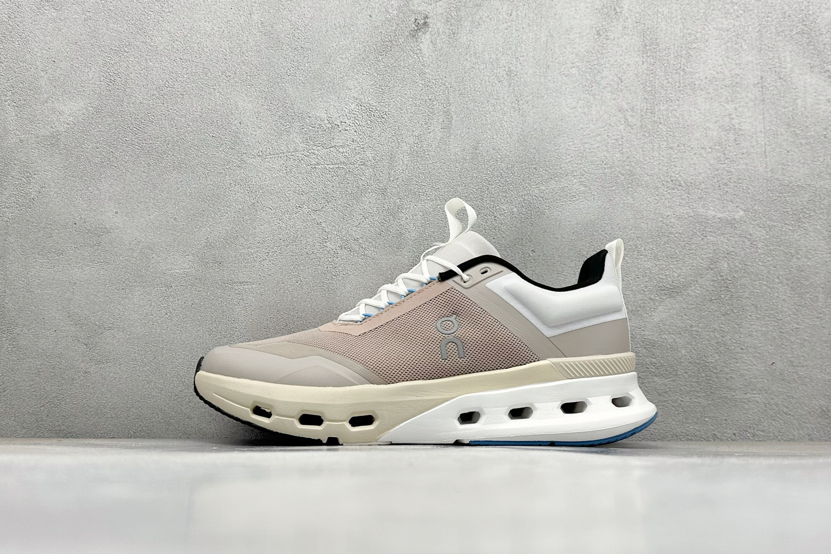 Basic Shoes L