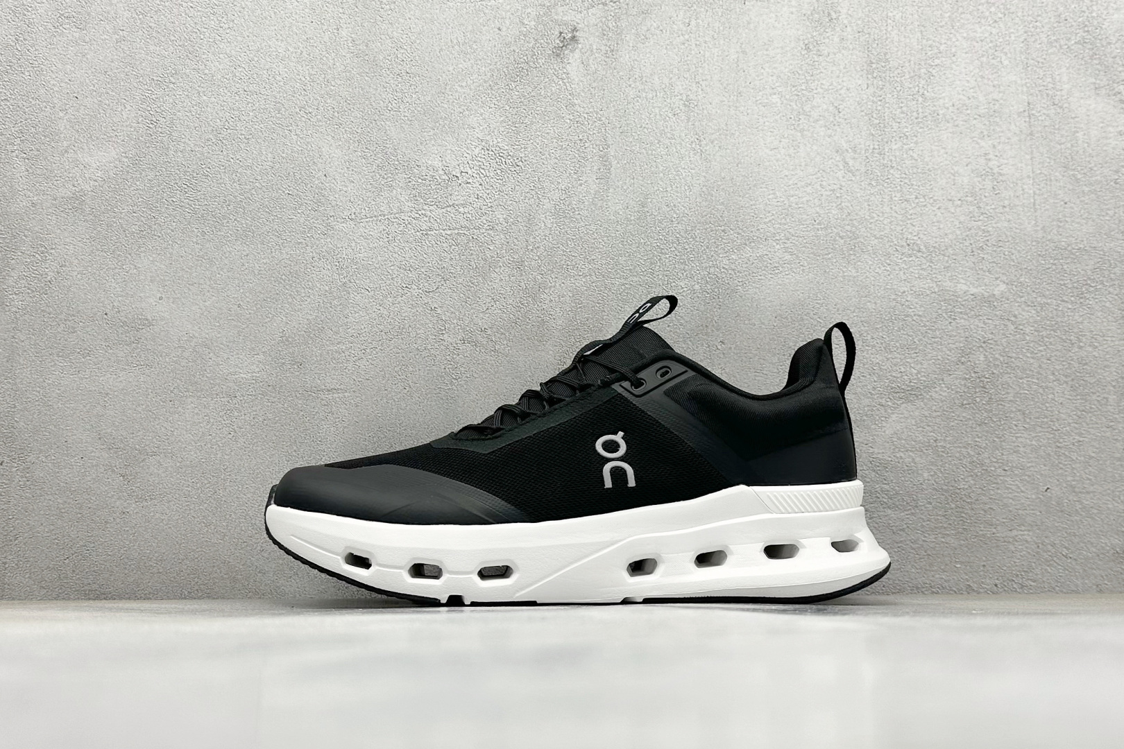 Basic Shoes L