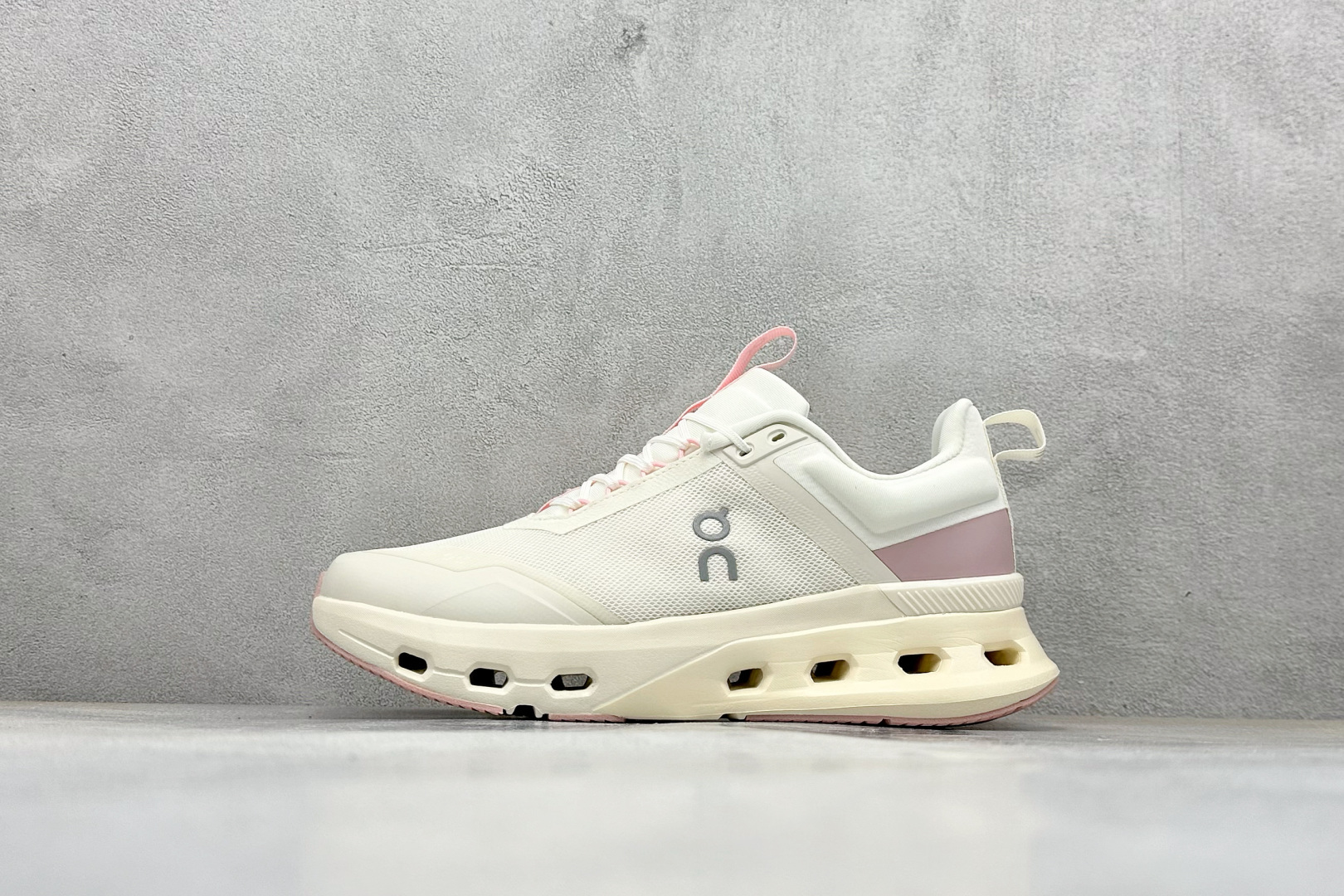 Basic Shoes L