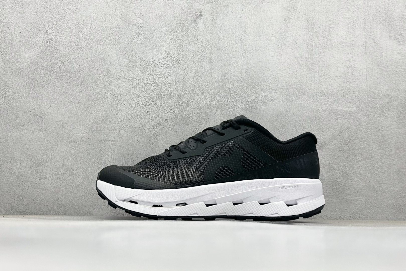 Basic Shoes L