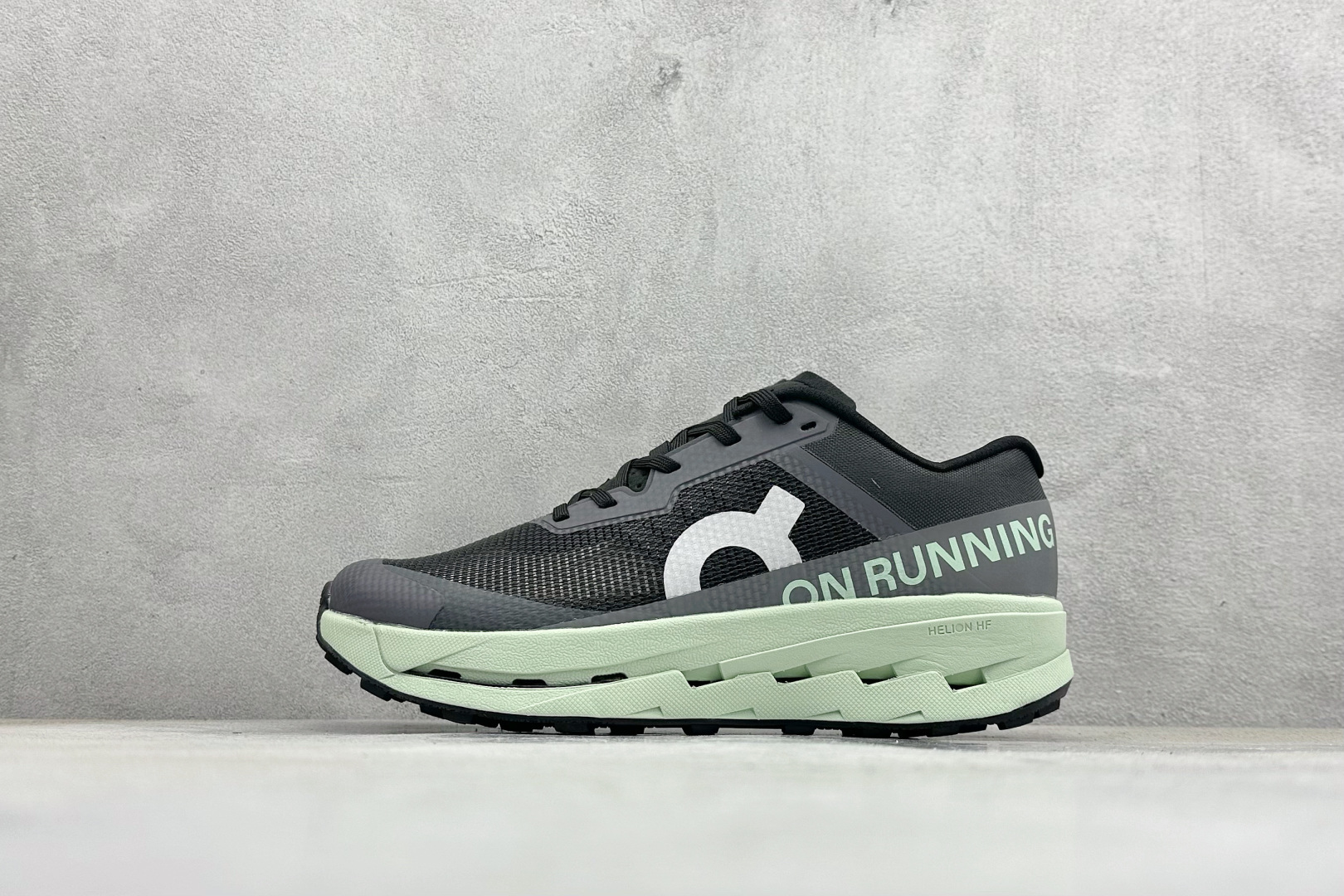 Basic Shoes L