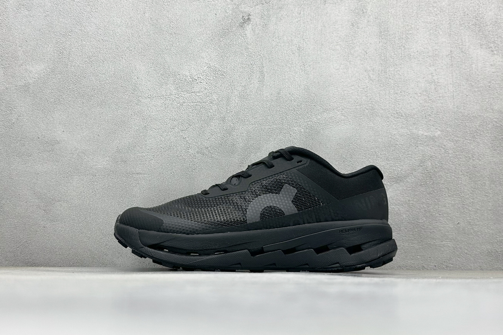 Basic Shoes L