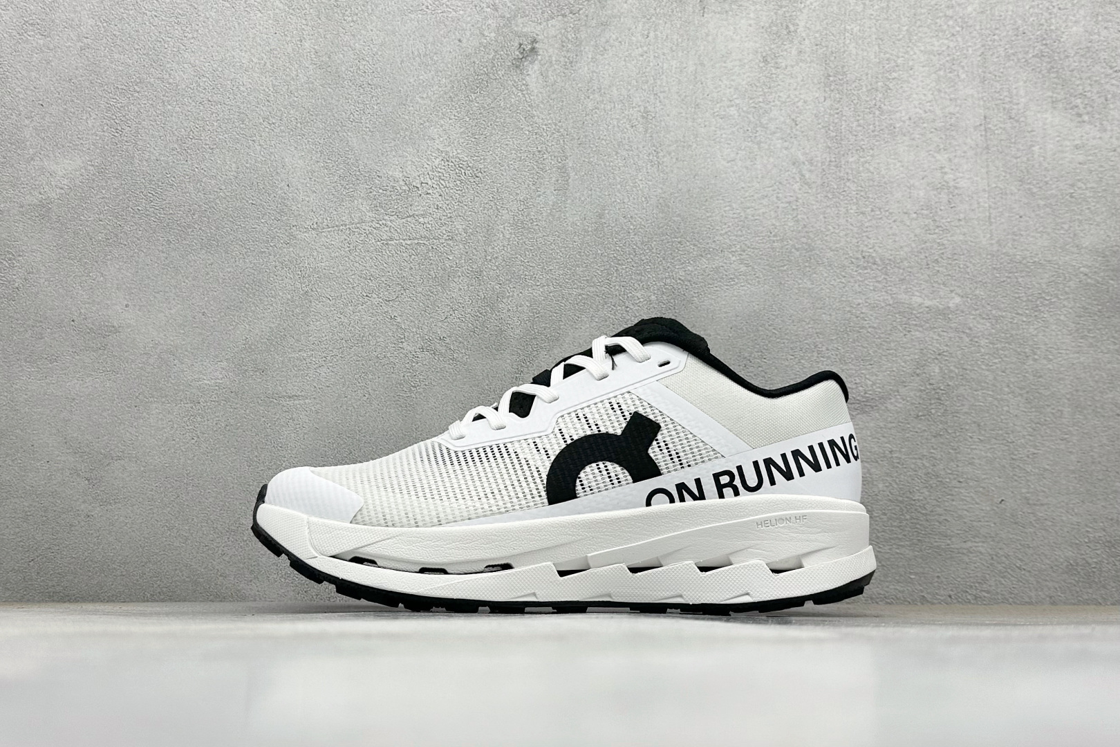 Basic Shoes L