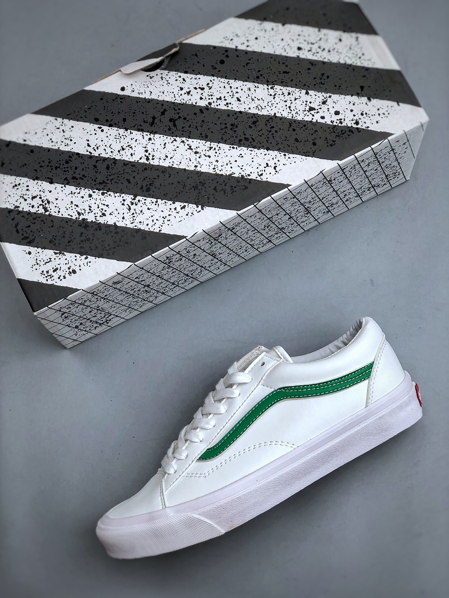 Vans Basic Shoes White L-s