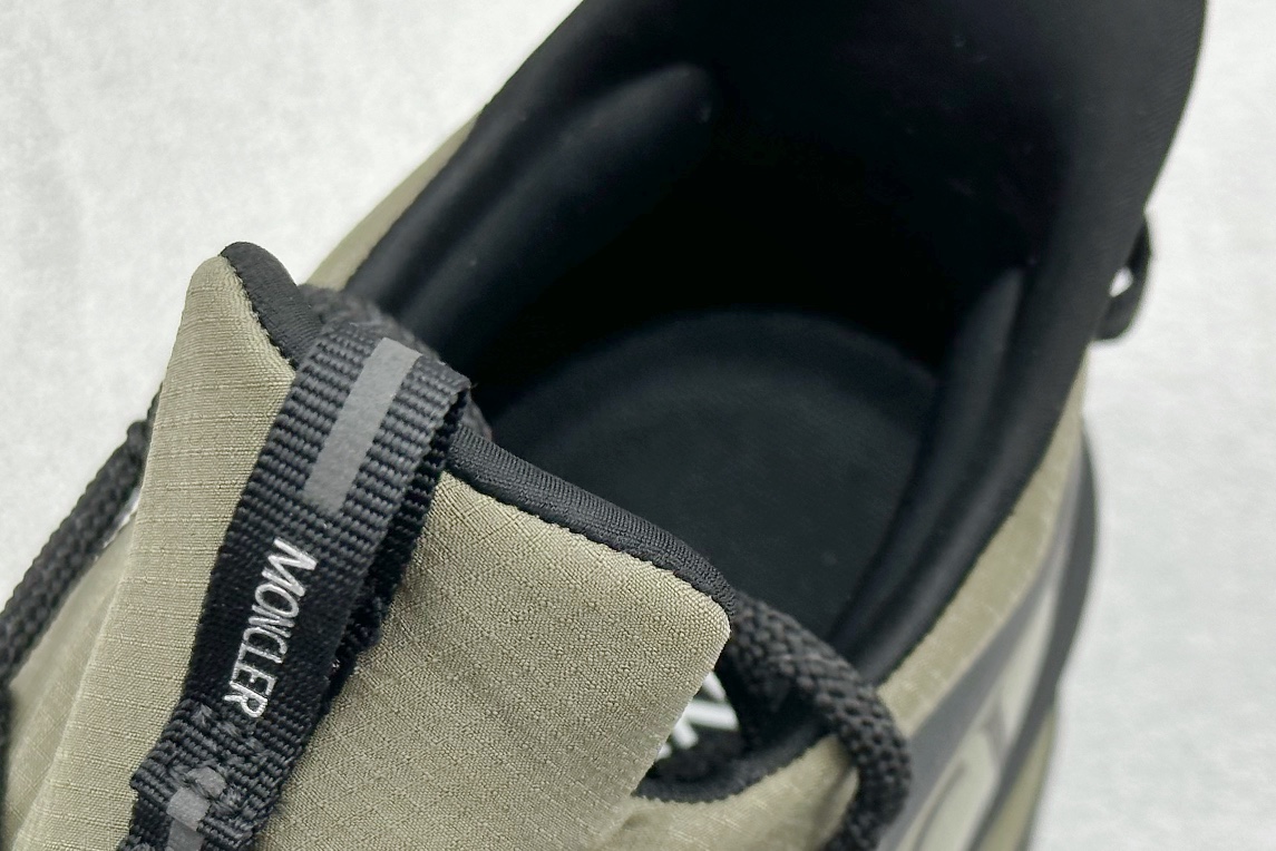 Moncler Basic Shoes M-l