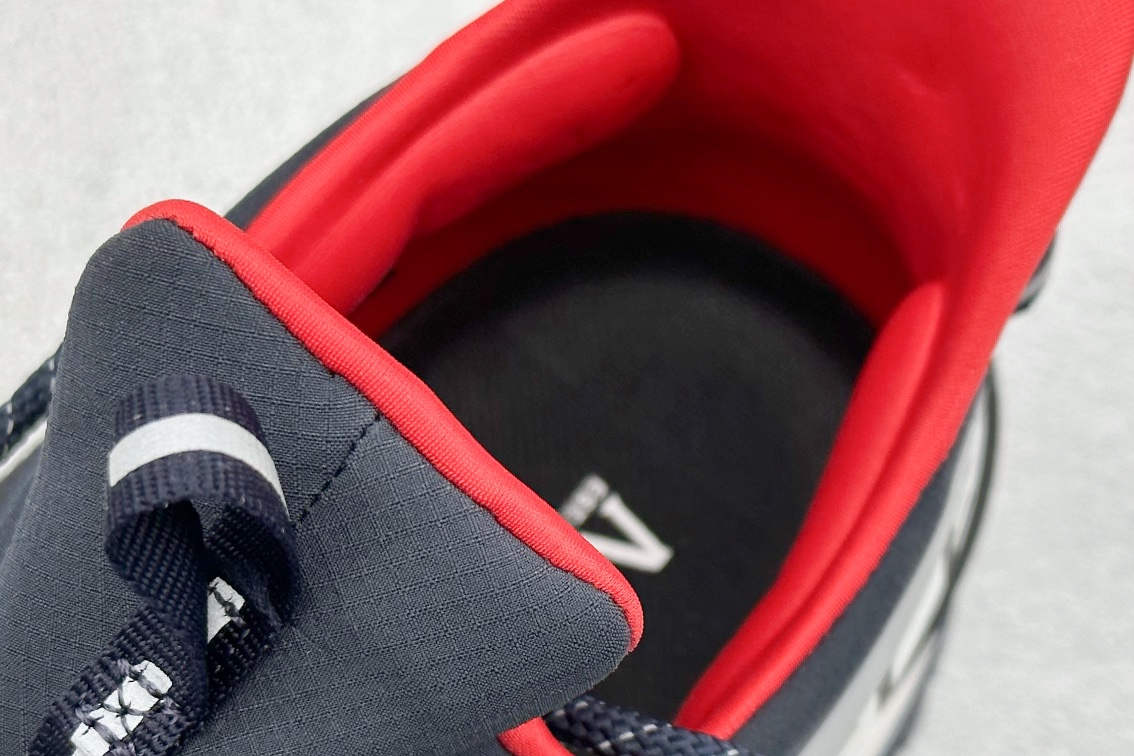 Moncler Basic Shoes M-l