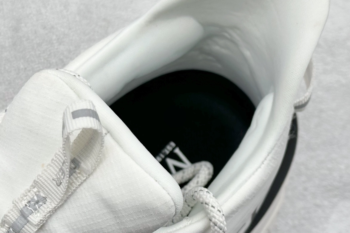 Moncler Basic Shoes M-l