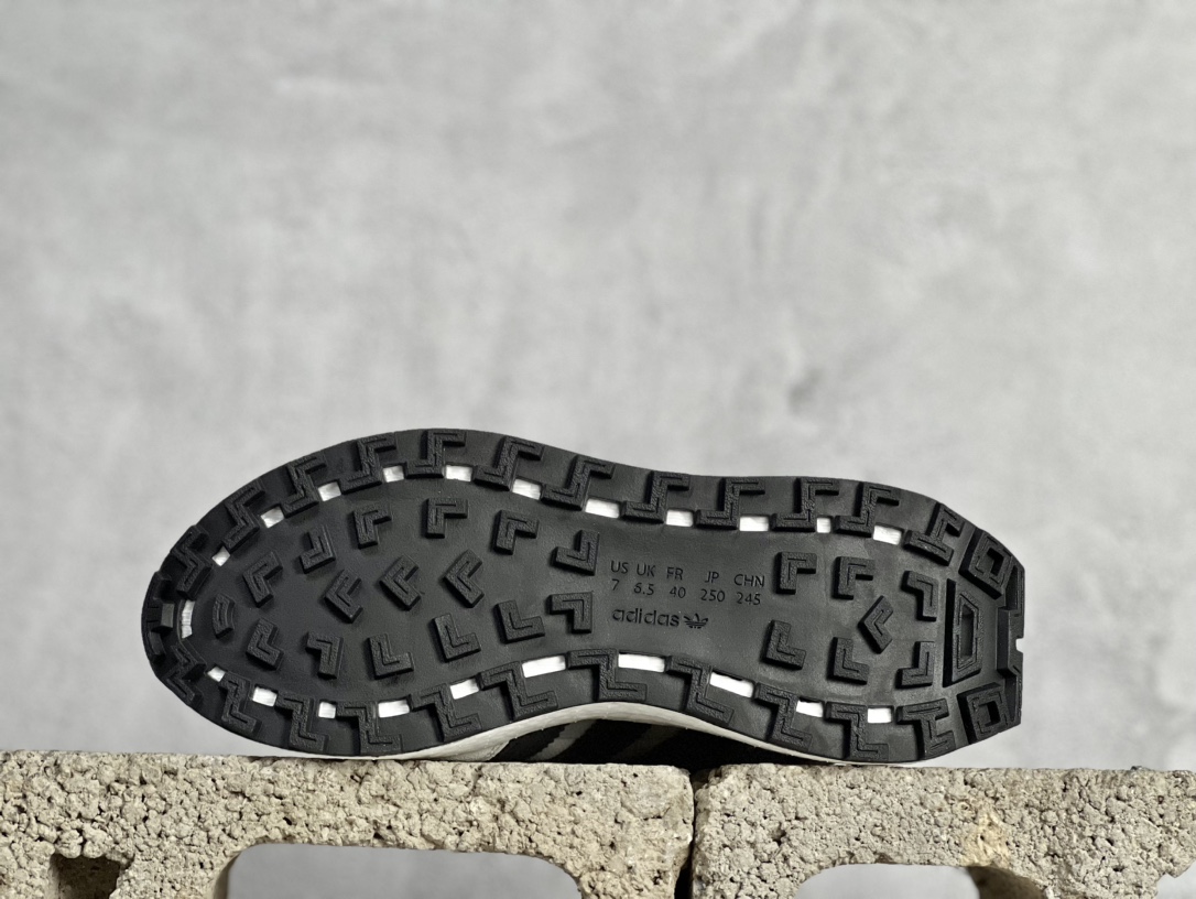 Adidas Running Shoes L-s