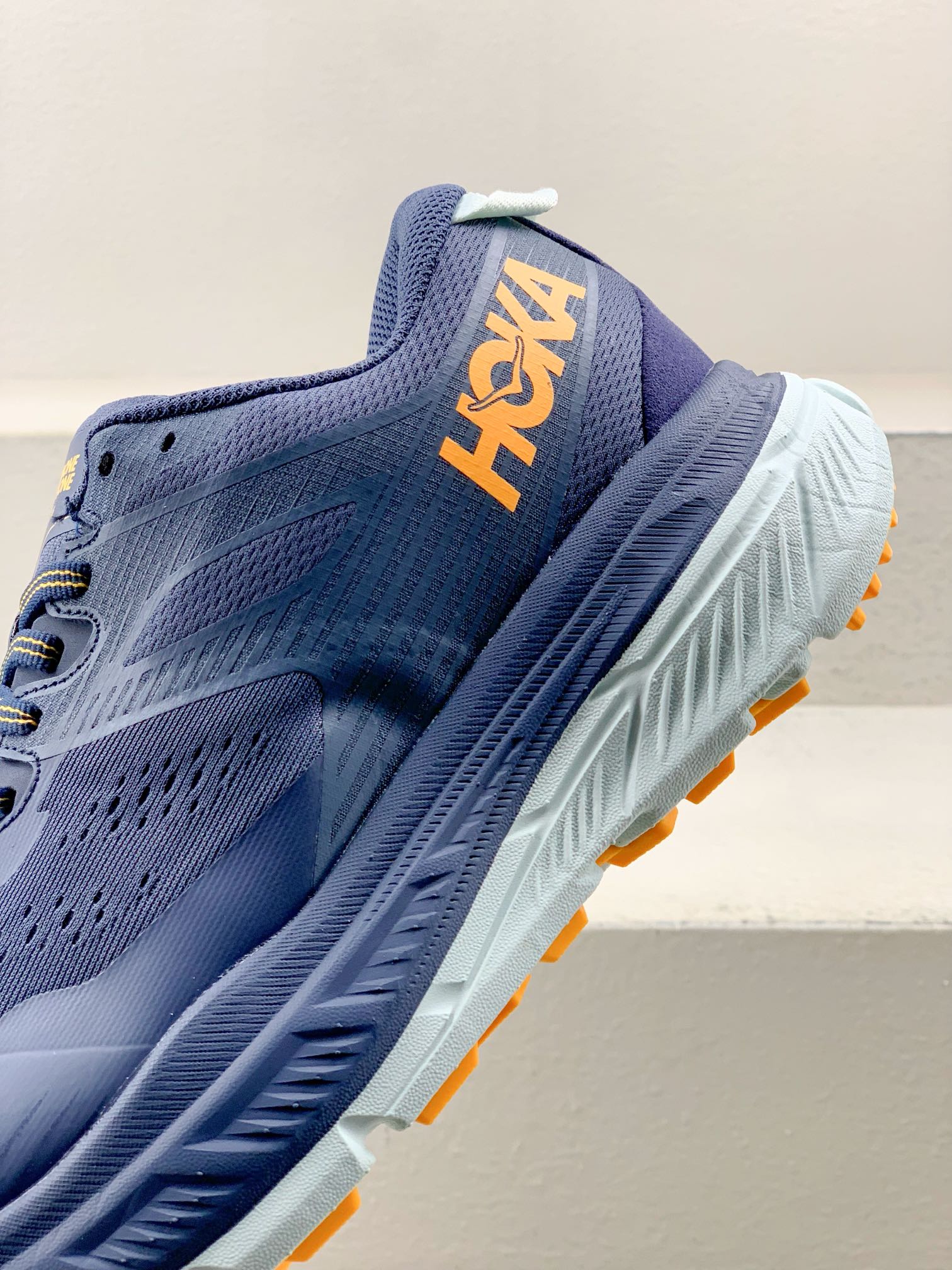 Running Shoes M-s
