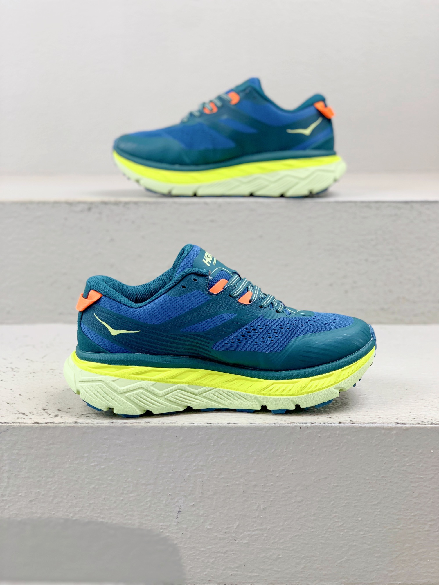 Running Shoes M-s