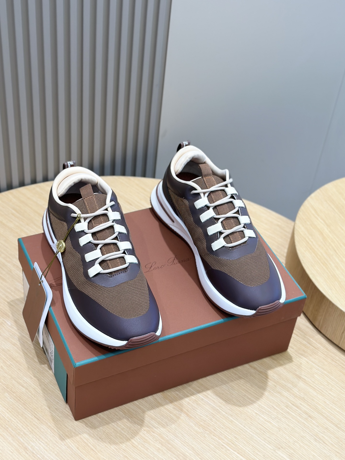 Male Sneakers M-l-s