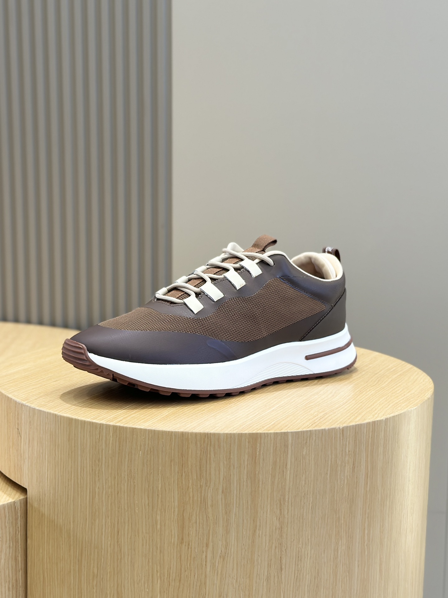 Male Sneakers M-l-s