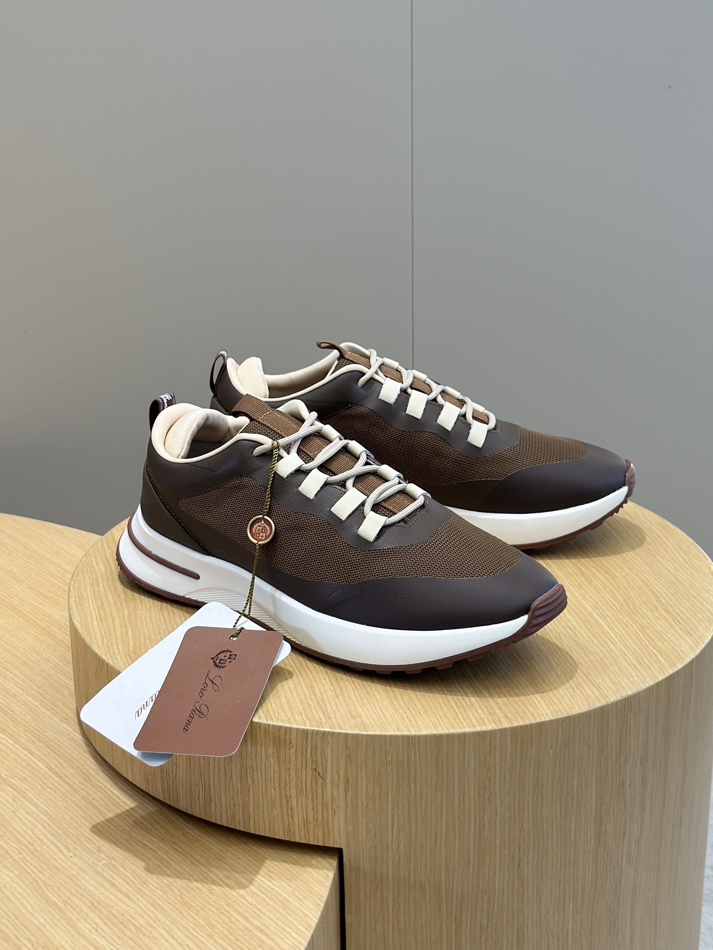 Male Sneakers M-l-s