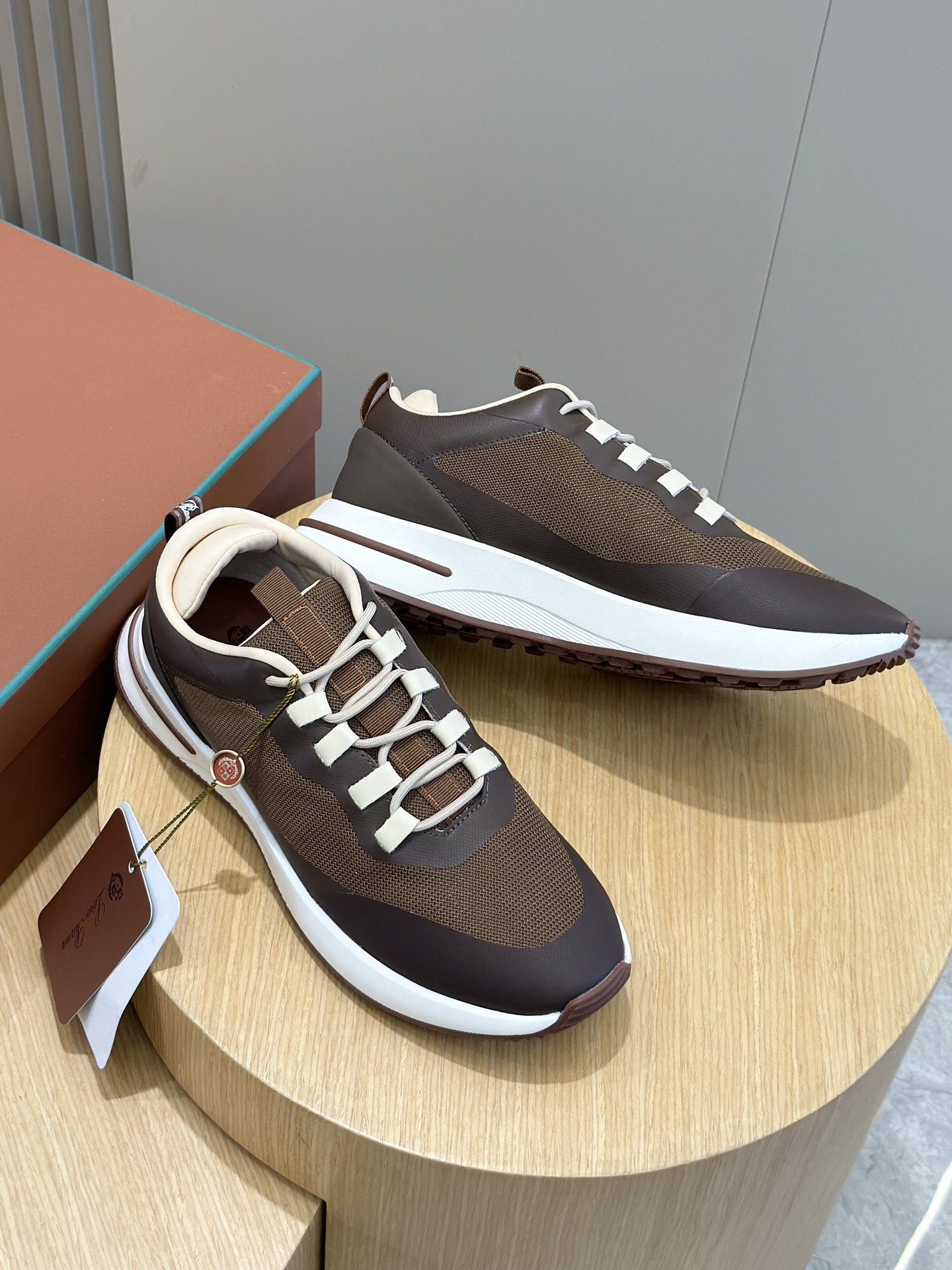 Male Sneakers M-l-s