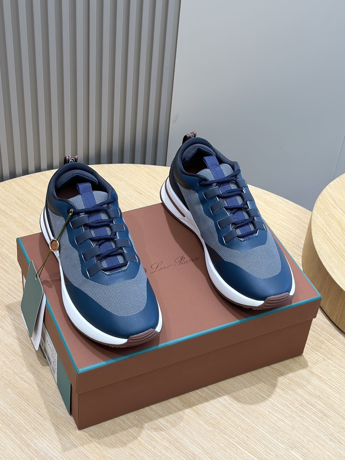 Male Sneakers M-l-s