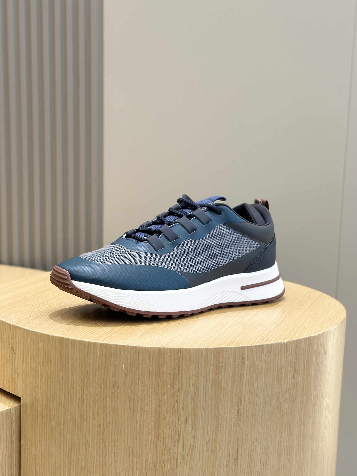 Male Sneakers M-l-s