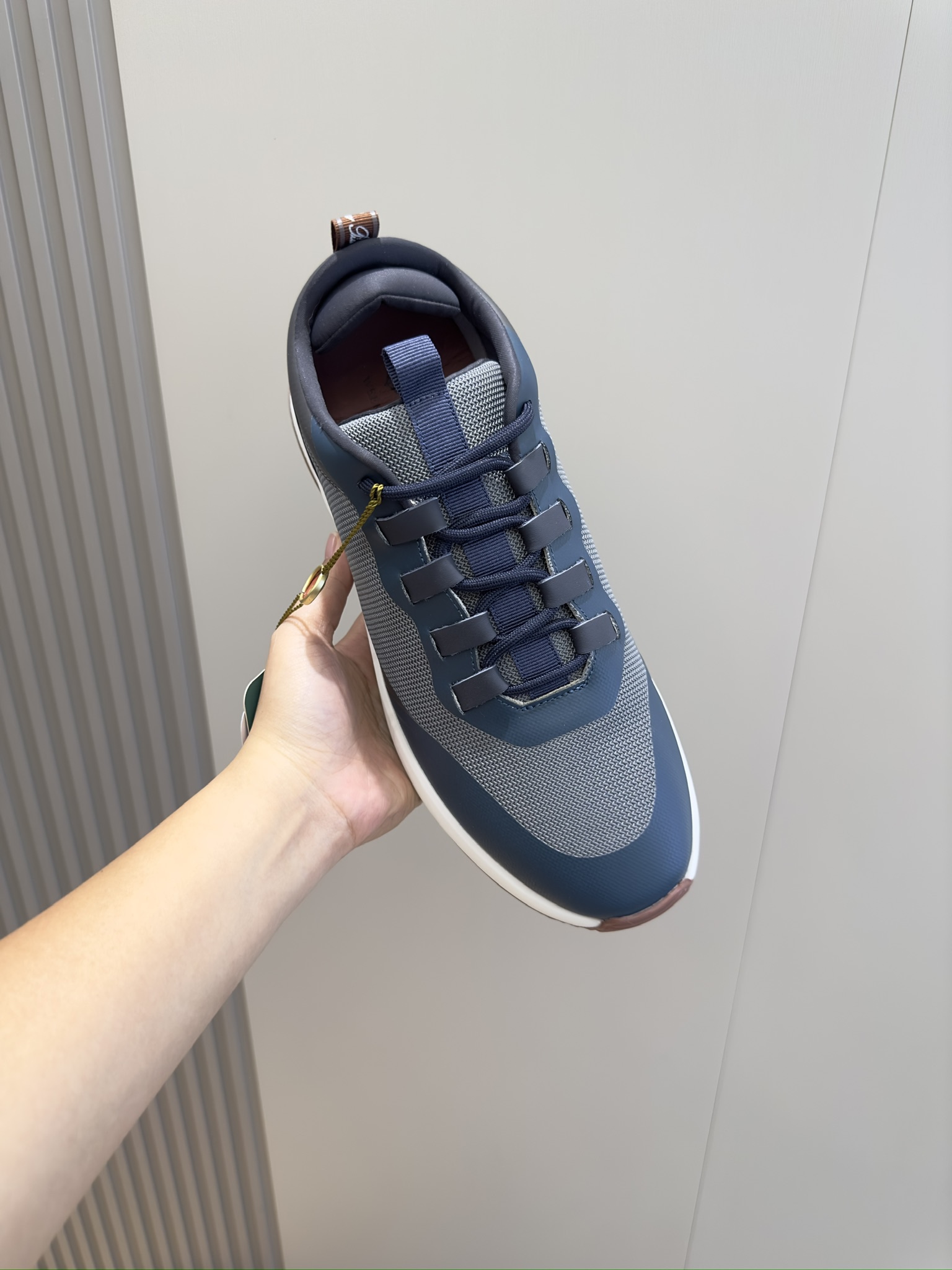 Male Sneakers M-l-s