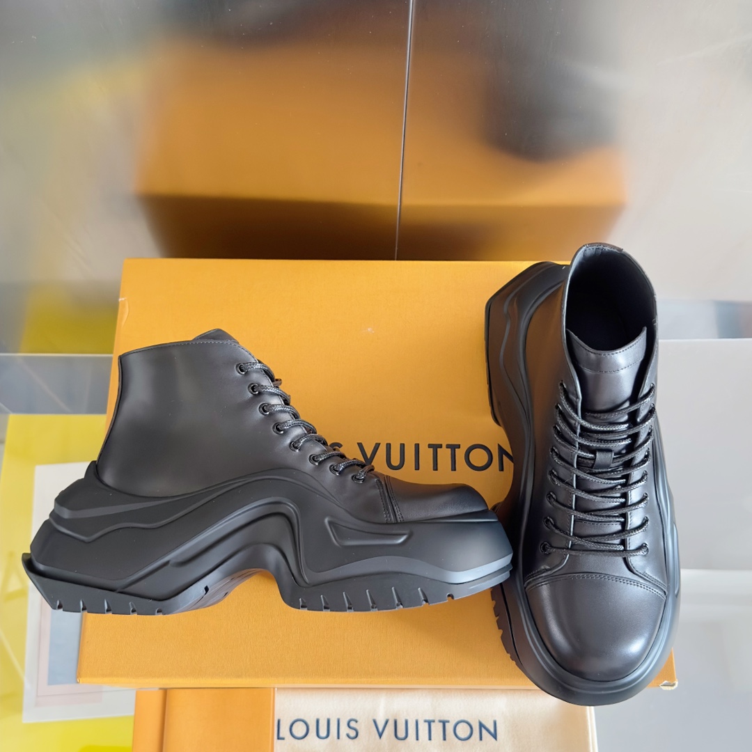 Louis Vuitton Female Boots Cow Leather M-l-s