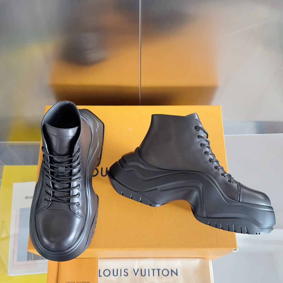 Louis Vuitton Female Boots Cow Leather M-l-s