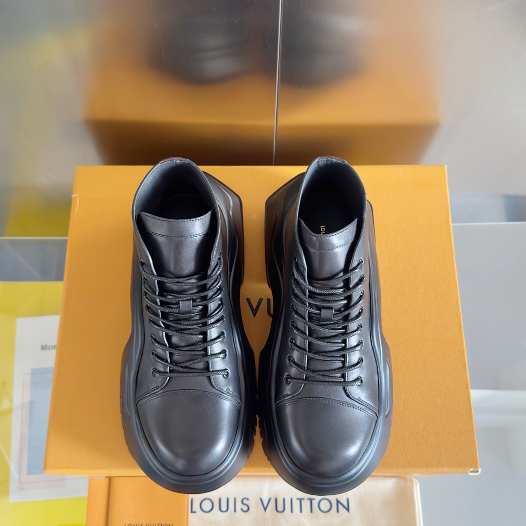 Louis Vuitton Female Boots Cow Leather M-l-s
