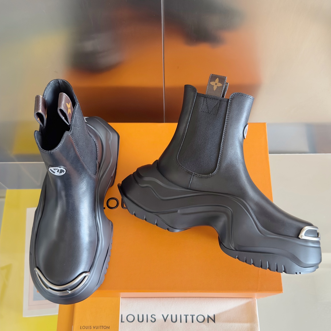 Louis Vuitton Female Boots Cow Leather M-l-s