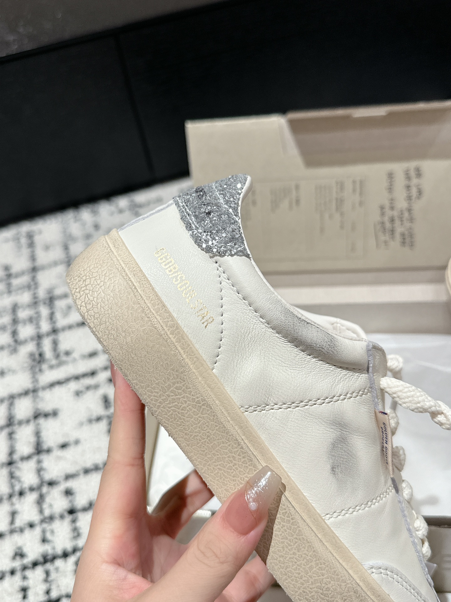 Golden Goose Female Sneakers M