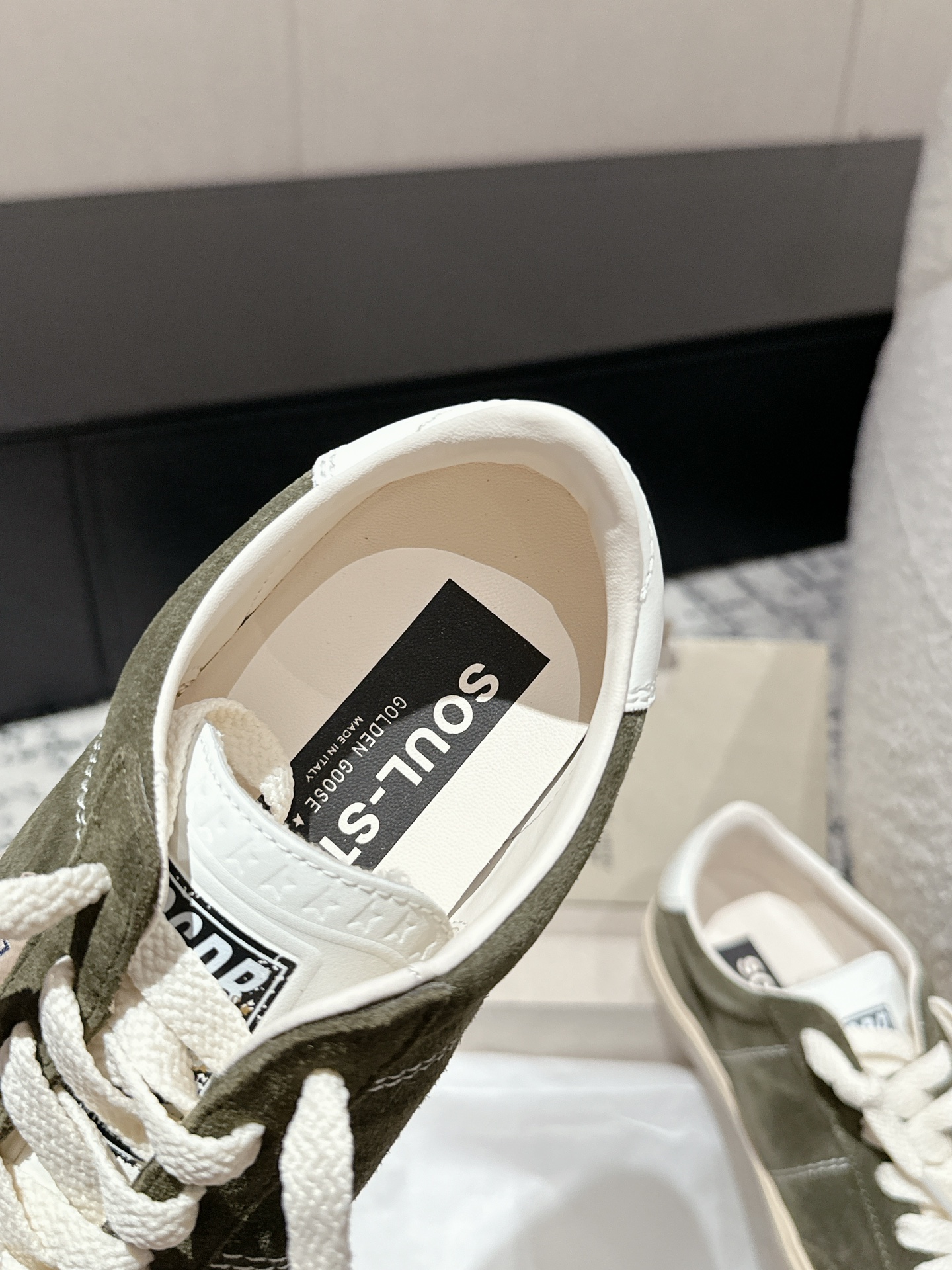 Golden Goose Couple Sneakers M