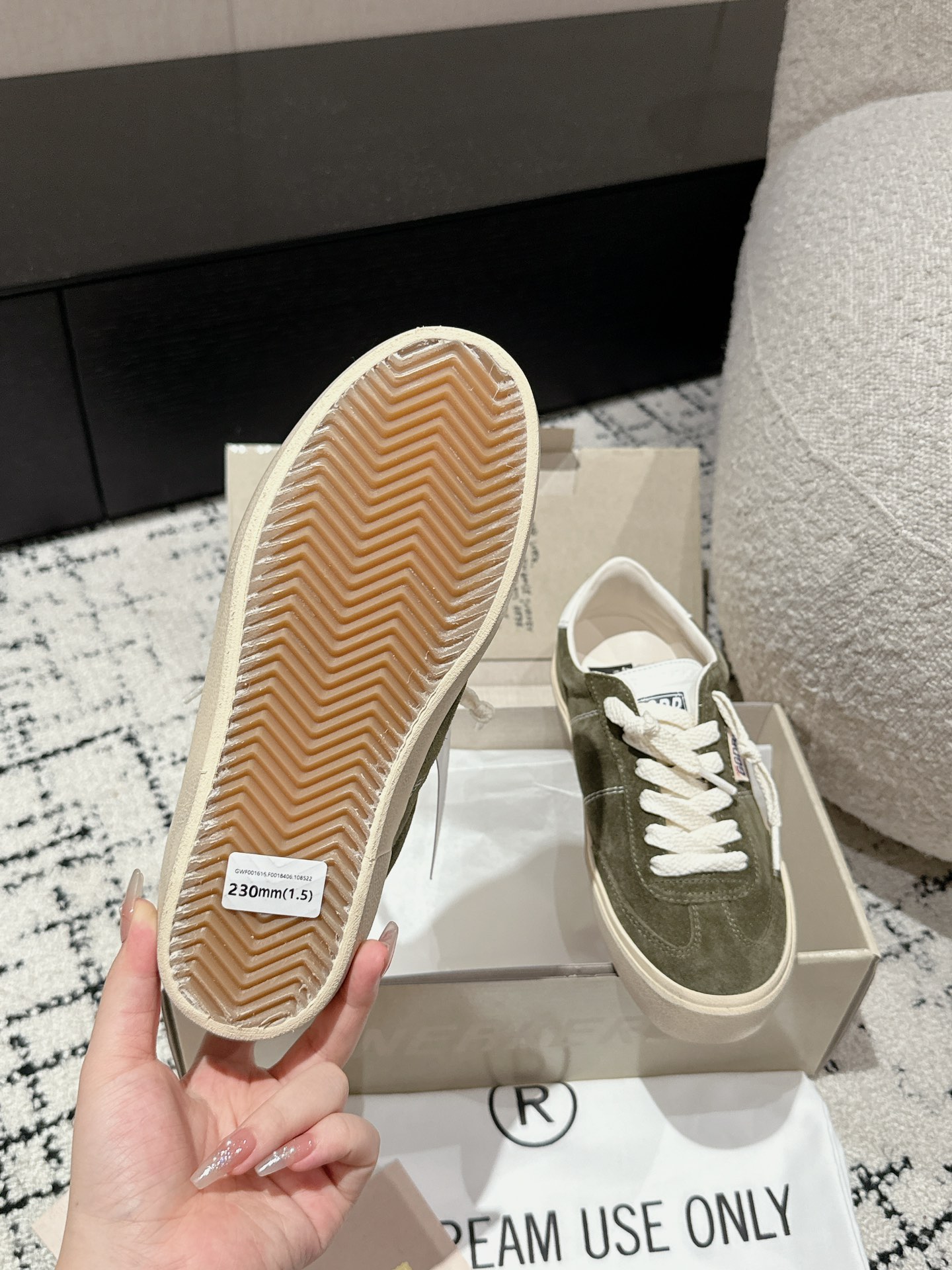 Golden Goose Couple Sneakers M