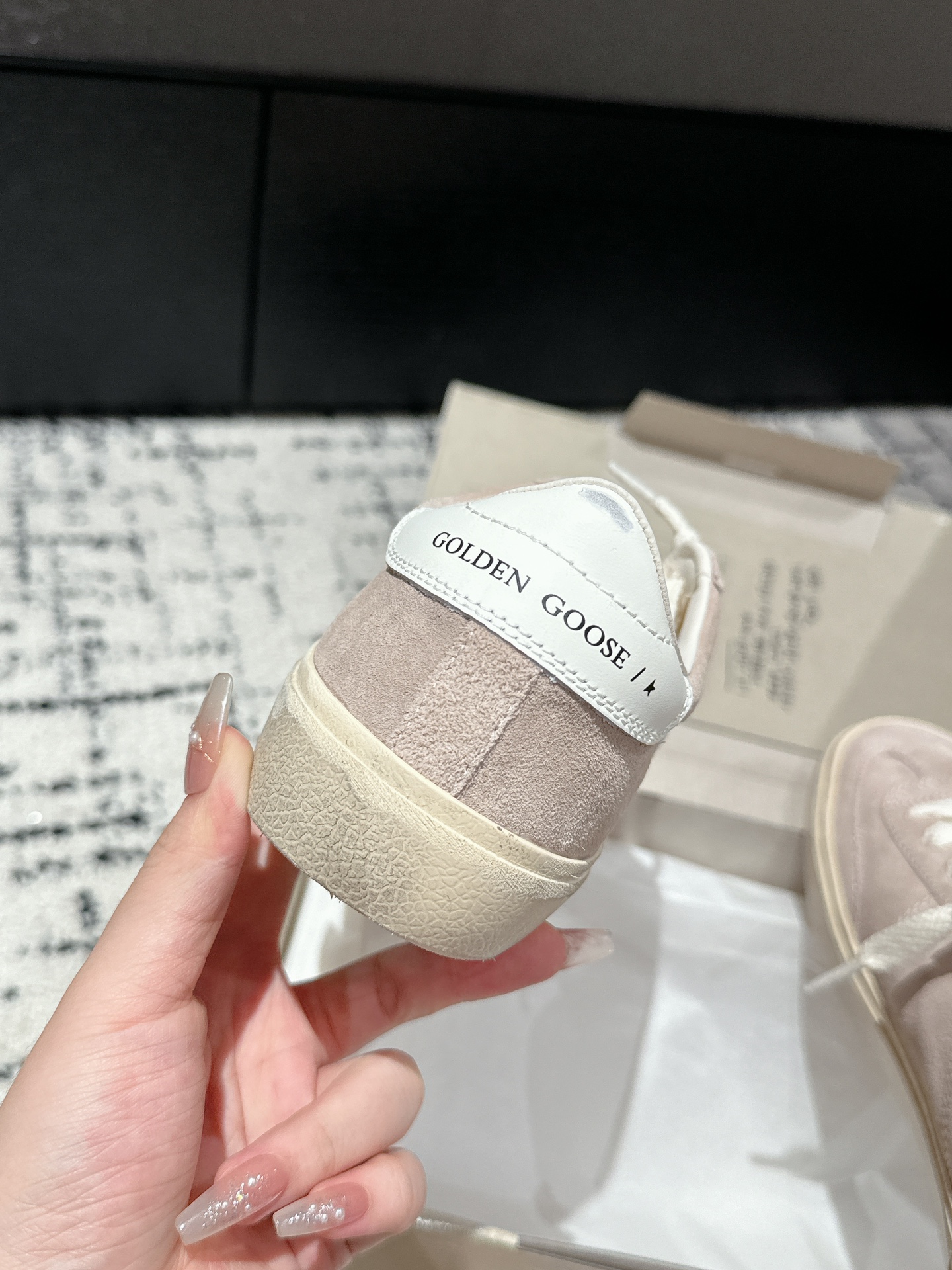 Golden Goose Female Sneakers M