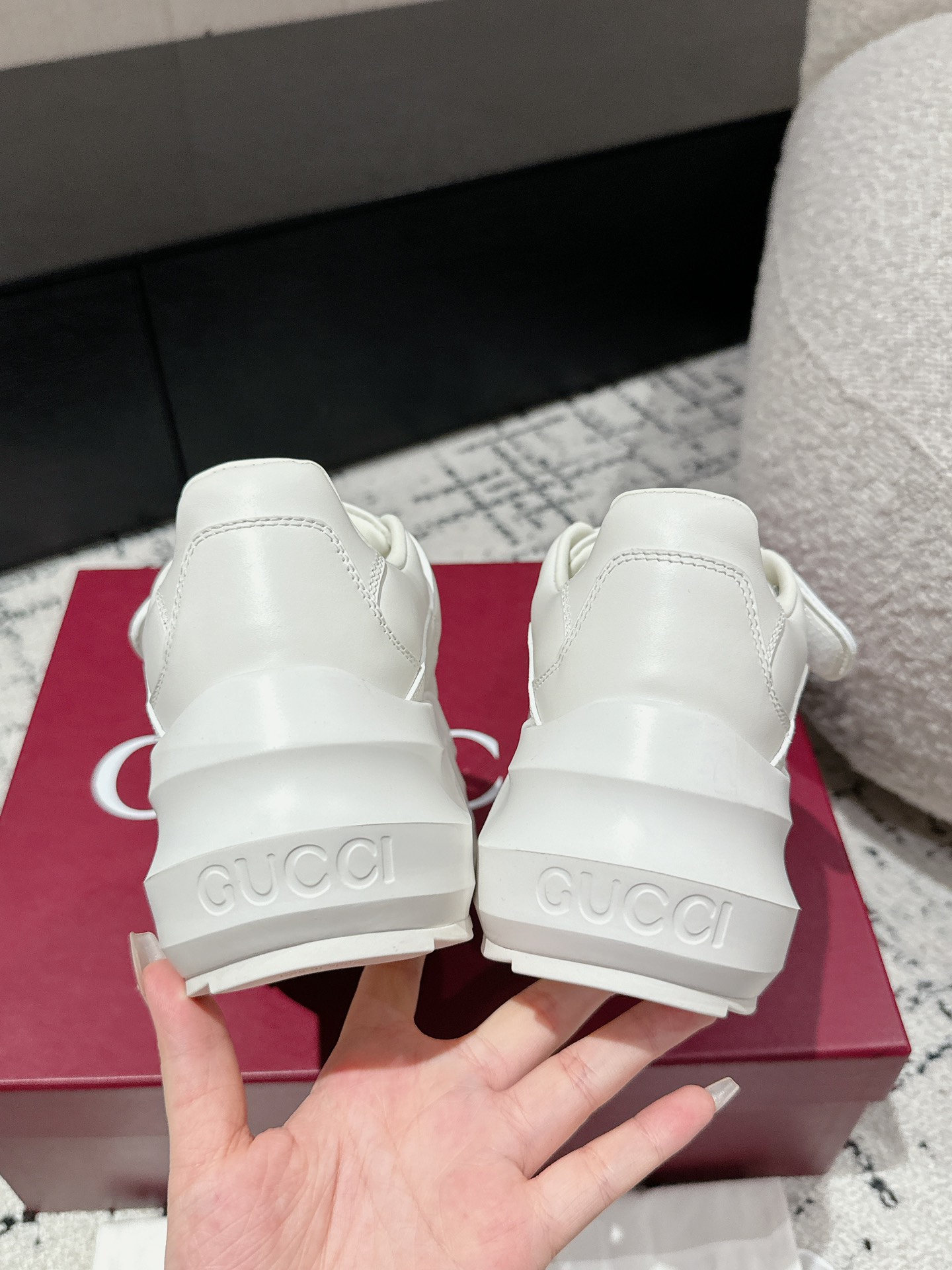 Gucci Female Sneakers M-s