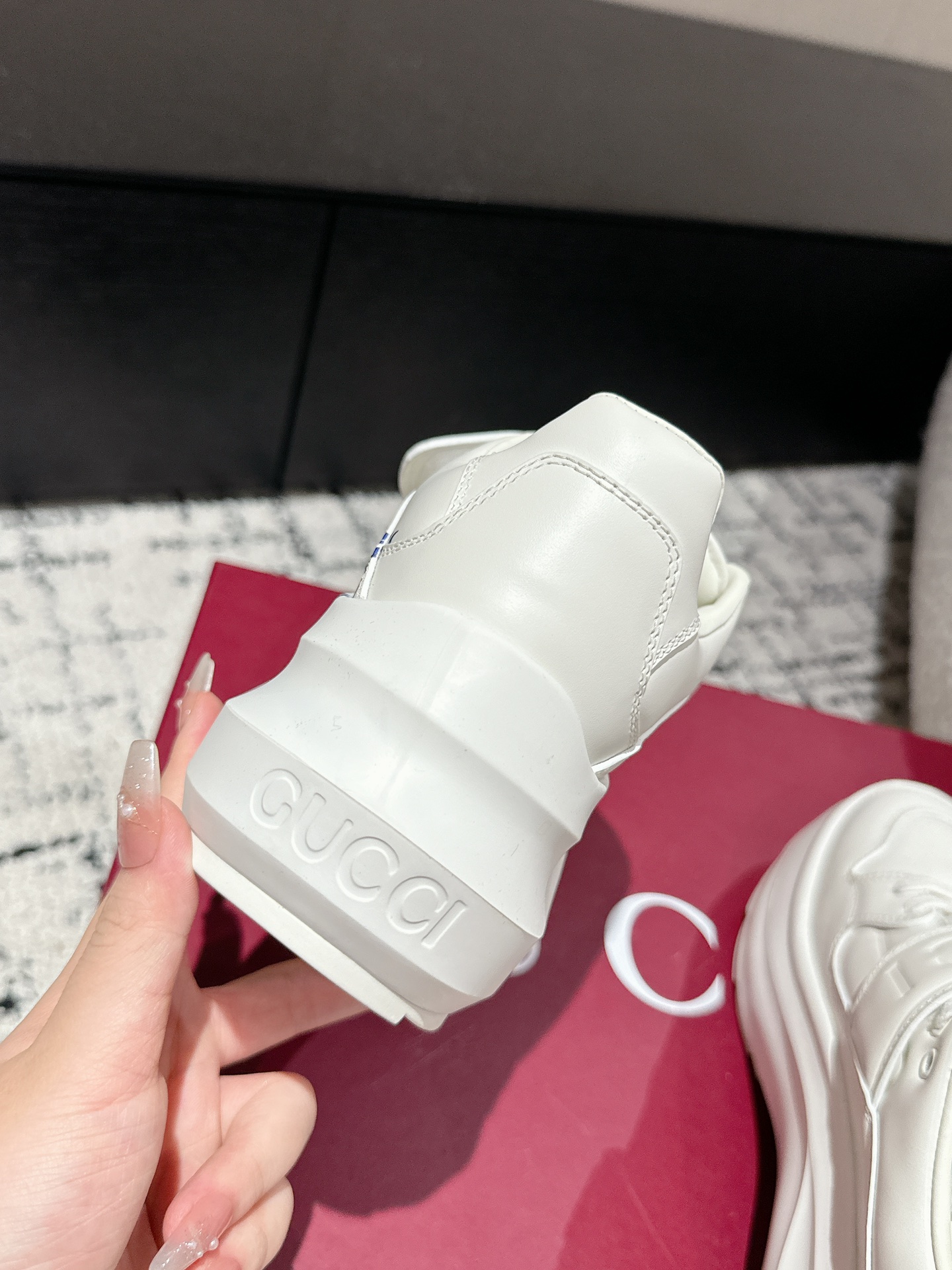 Gucci Female Sneakers M-s