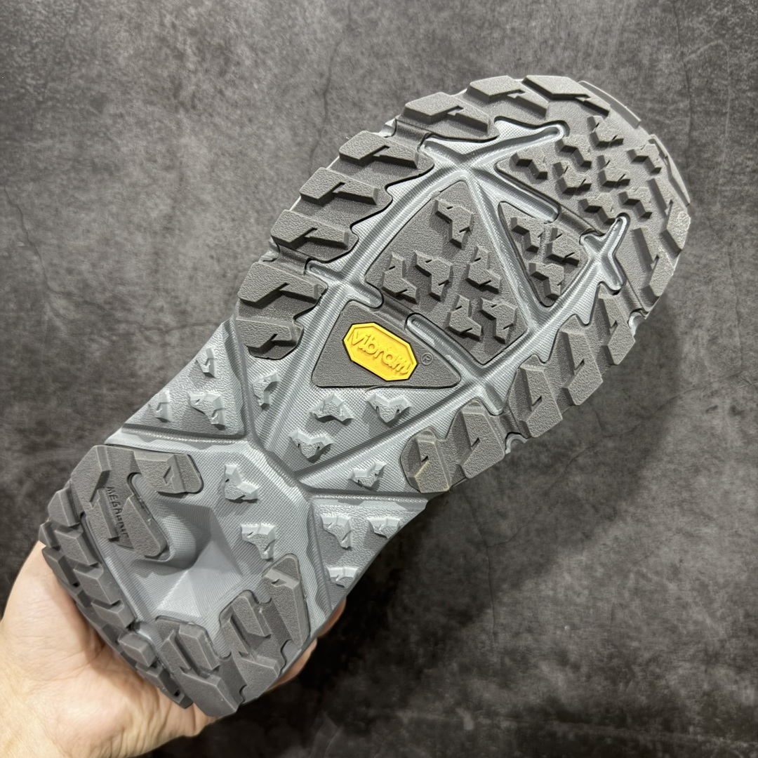 Running Shoes L-s