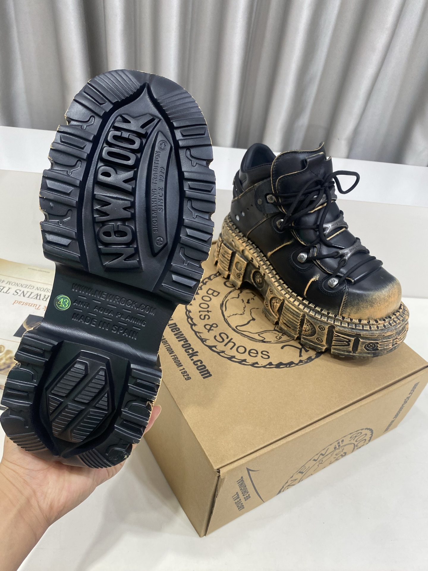 Calvin Klein Male Basic Shoes
